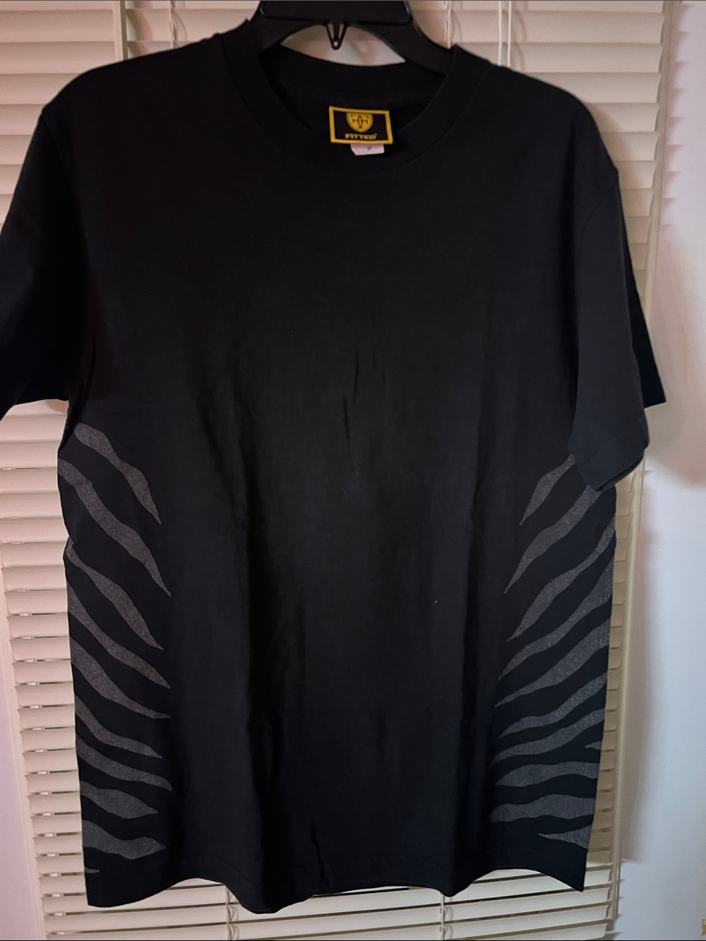 Black Graphic Short-Sleeve Men's T-Shirt